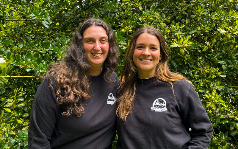 Guest Services Amy and Robyn