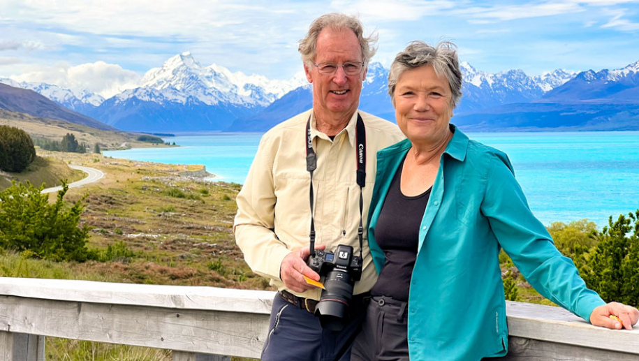mt cook tekapo couple