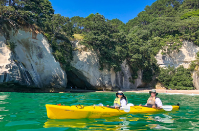 Cathedral Cove kayaking on New Zealand North Island tours