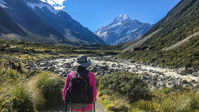 Luxury hiking in New Zealand on the Hooker Valley Track